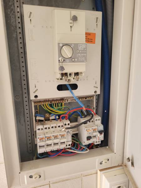 Une mise en conformité électrique indispensable à Narbonne dans l'Aude