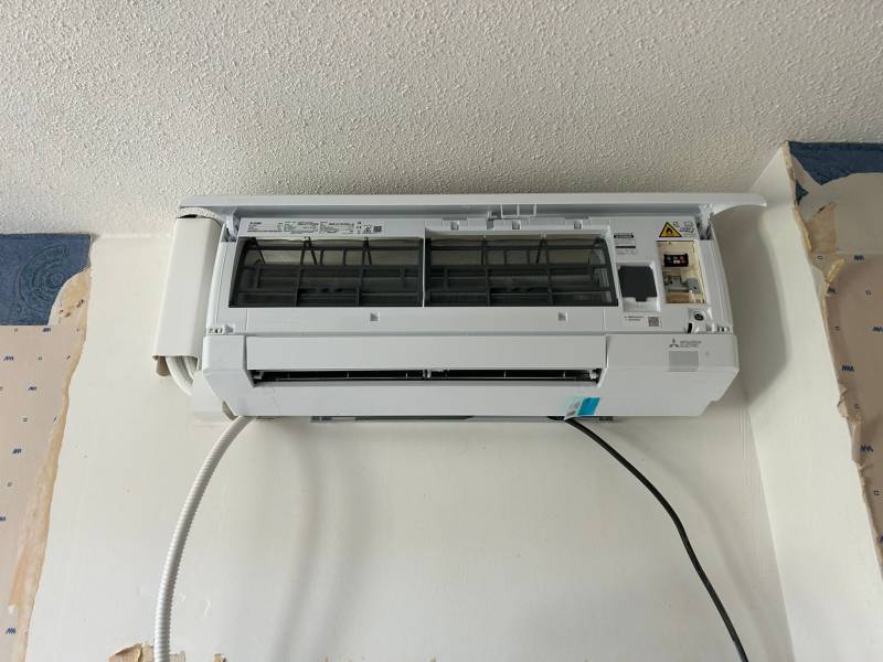 Installation d'un Multi Split Mitsubishi Gamme AY avec mise en service de climatisation réversible à Narbonne 