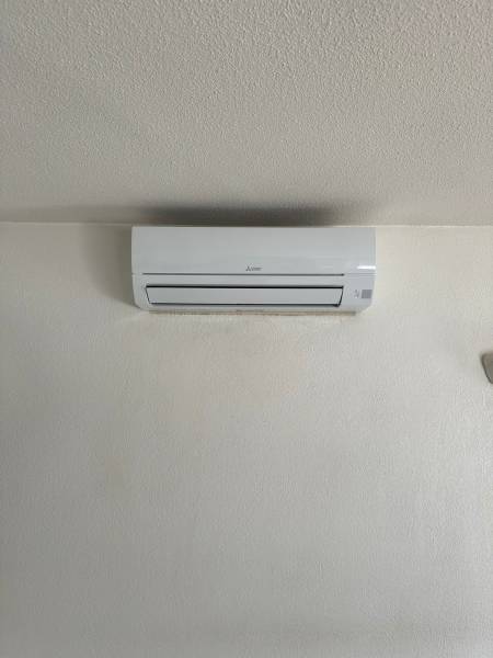 Installation pompe à chaleur air-air Mitsubishi haute performance garantie 2 ans et 5 ans compresseur pour habitation à Narbonne Plage 